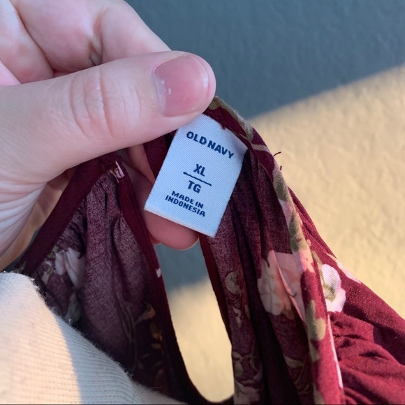 Burgundy floral cottagecore top - Picture 2 of 2